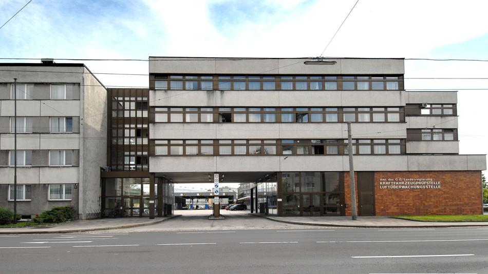 Haupteingang des Labors im Amtsgebäude Goethestraße 86