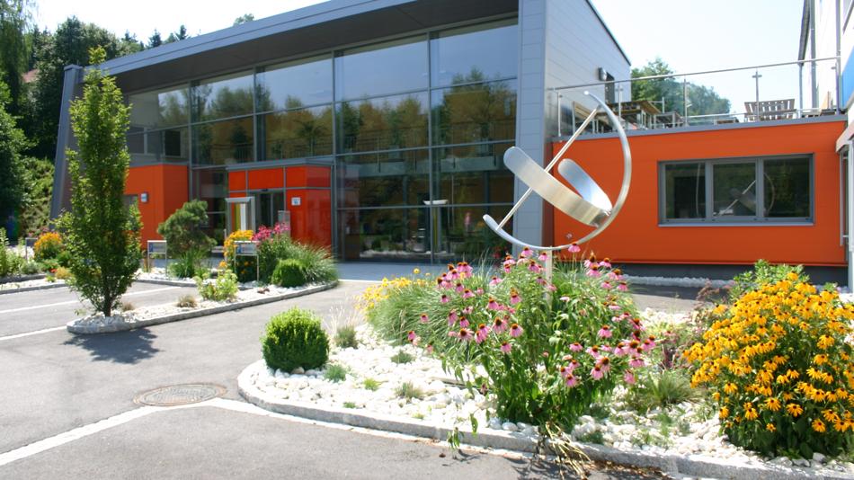 Haupteingang Heger Edelstahl