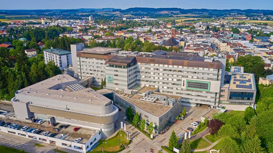 Außenaufnahme KH BHS Ried