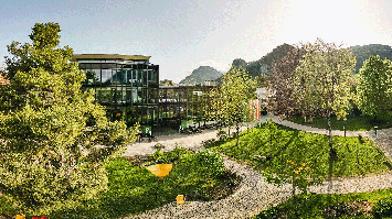 Aussenansicht der FH Kufstein Tirol