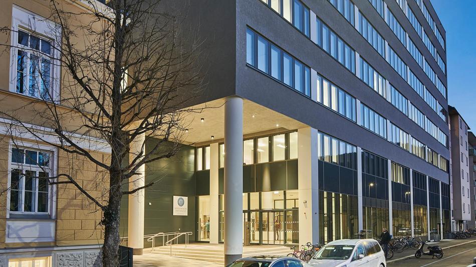 Haupteingang Fritz-Pregl-Straße 3