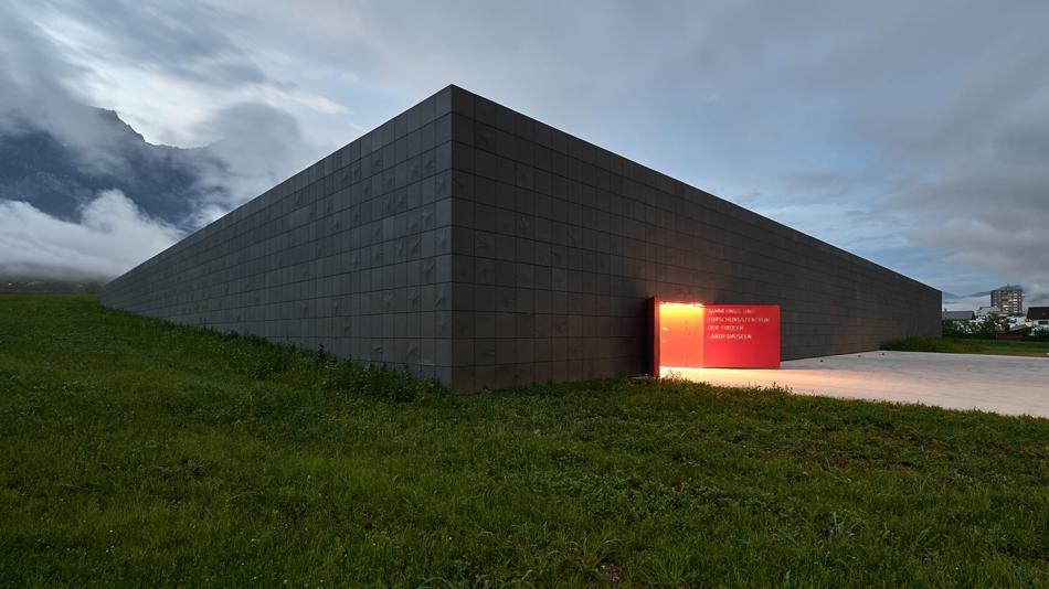 Außenansicht Sammlungs- und Forschungszentrum in Hall