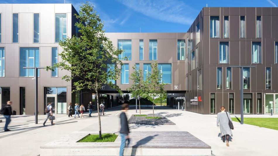 KL Gebäude, Trakt X & Y