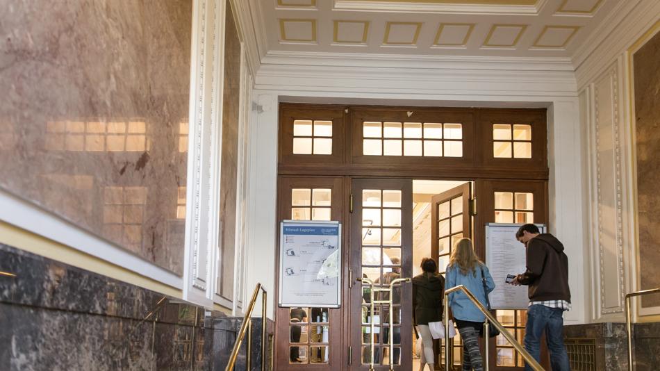 Eingangsbereich der Fakultät für Physik, Universität Wien