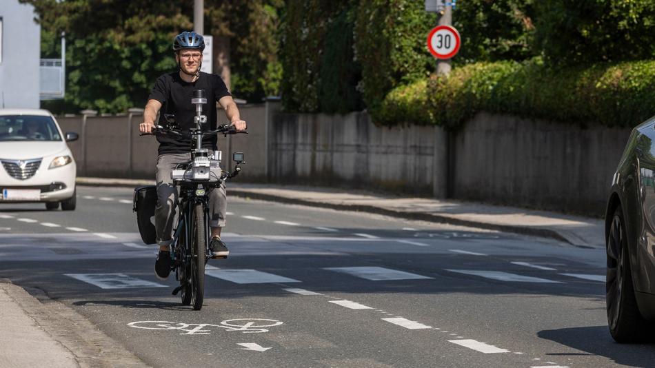 Fahrrad, Bodenmarkierungen