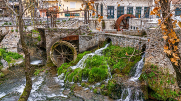 Wassermühle am Erkyna-Fluss in Livadeia, Griechenland