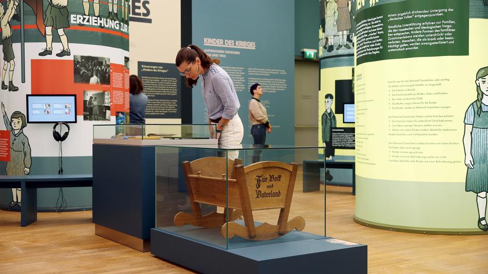 Ausstellungsansicht "Kinder des Krieges"