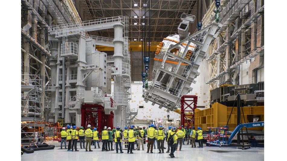 Transport eines Segments des Vakuumgefäßes von ITER