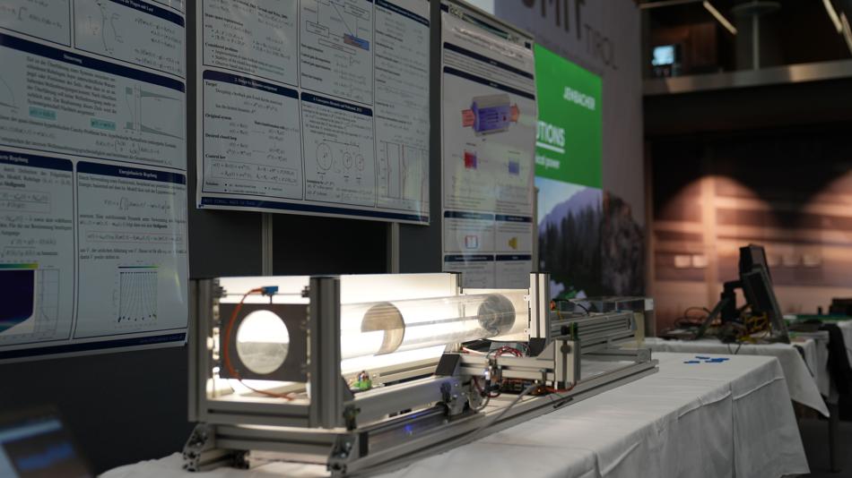 Verteilt-parametrische Systeme