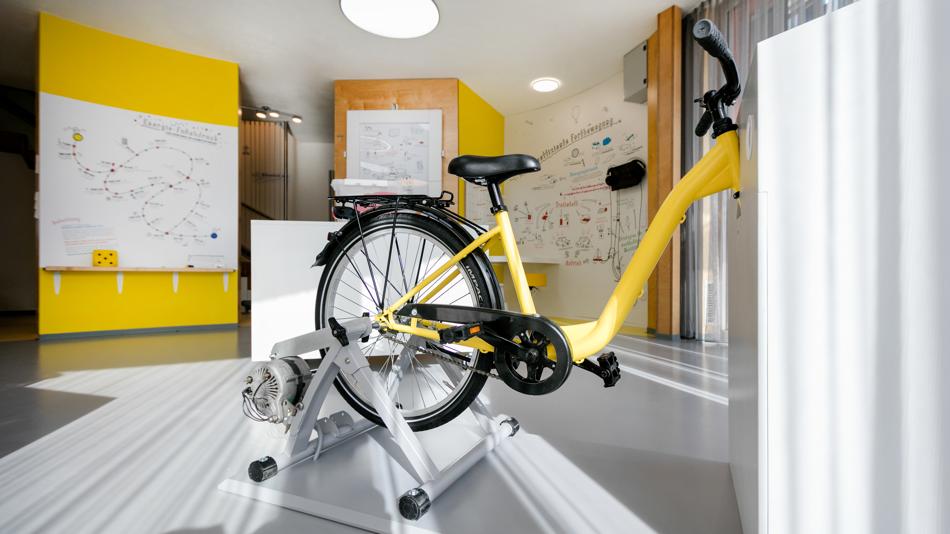 Energiefahrrad: Kannst du mit deiner Muskelkraft Energie erzeugen?