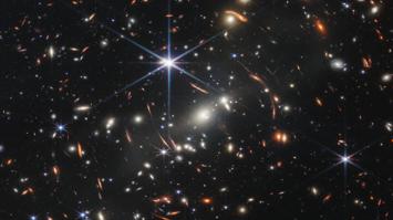 Eines der ersten Bilder des JWST ist ein „Deep Field“, das viele Galaxien zeigt