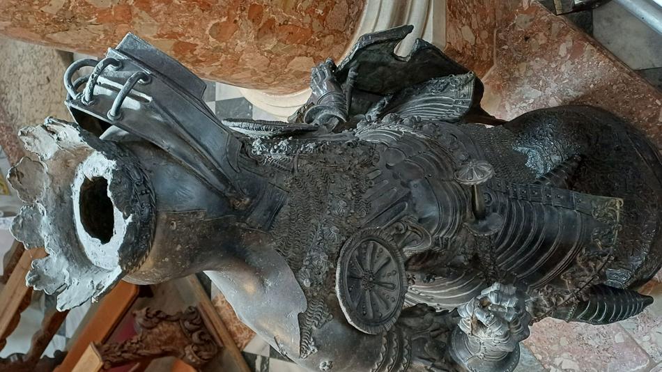 Schwarze Mander Foto von oben