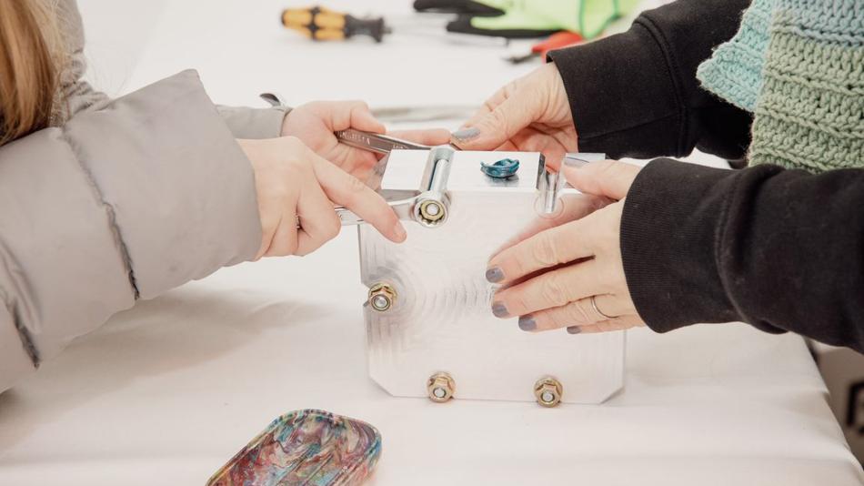 Plastic Garage in Action