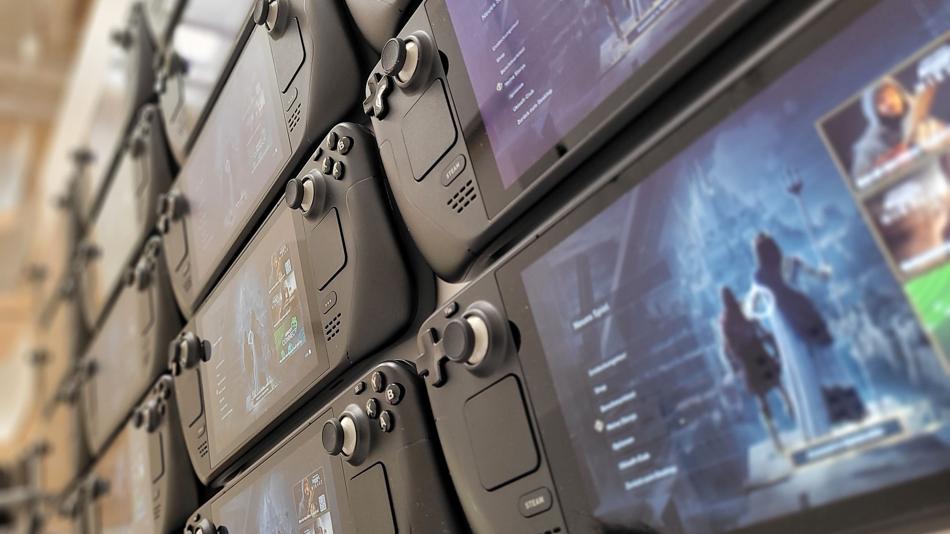 Steam Decks und Nintendo Switch-Konsolen bilden die Ausstattung des GameLab