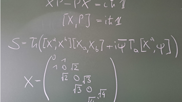 Kreidetafel mit Gleichungen