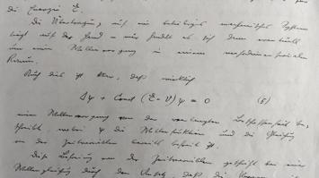 Schrödinger, Erwin: "Eigenwertproblem des Atoms II", (Allgemeine Theorie, Starkeffekt, Strömungstheorie), S. 3. (Signatur: W33-725/2)