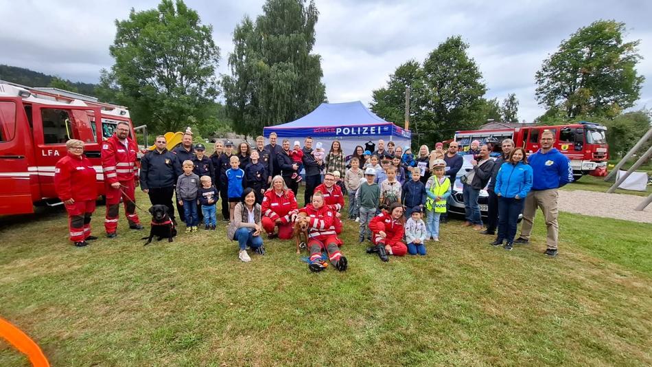 Zusammenarbeit mit anderen Rettungsorgansiationen