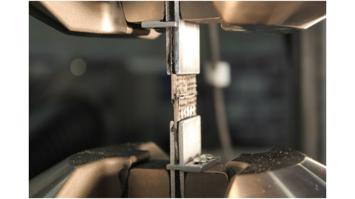 Druckprobe aus Kohlefaser-Kunststoff-Verbund