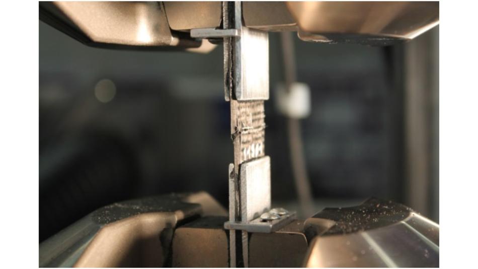 Druckprobe aus Kohlefaser-Kunststoff-Verbund