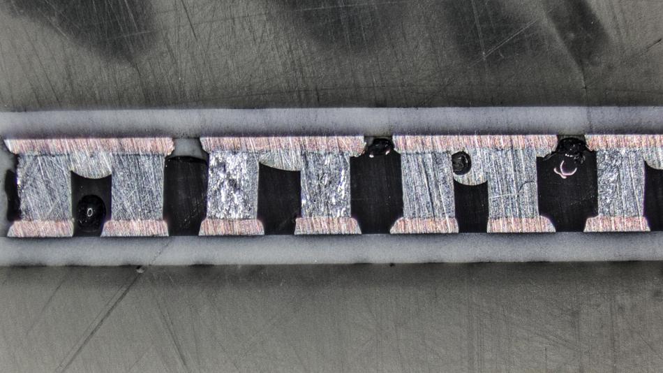 Querschnitt eines thermoelektrischen Moduls