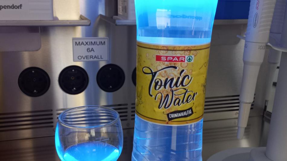 Tonic Water Fluoreszenz