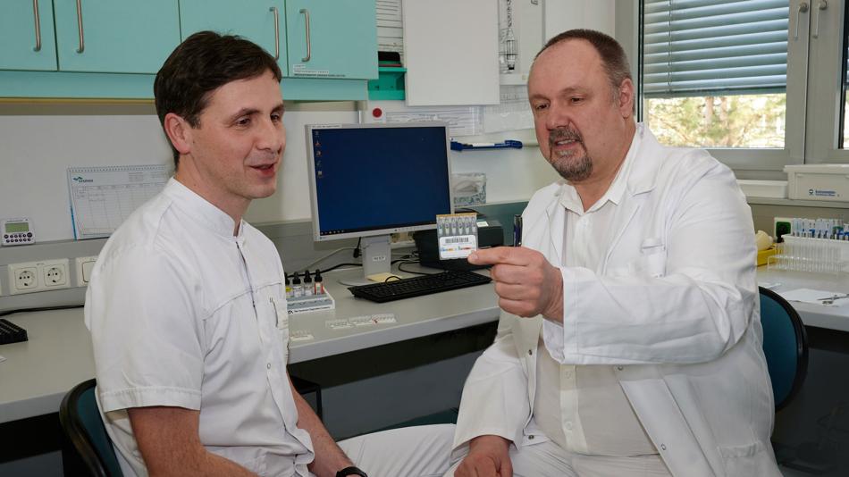 Untersuchung von Proben im Zentrallabor