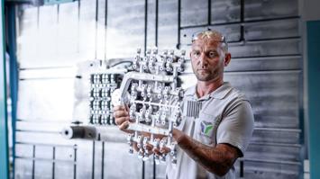 Mitarbeiter mit Werkzeug