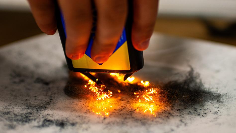 Verbrennen von Stahlwolle