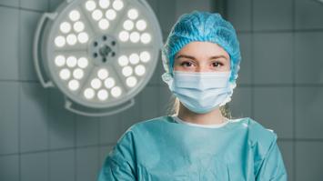 Versuchen Sie sich als Kinderchirurg:in!