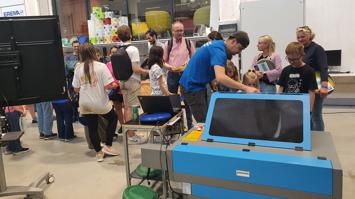 Mitmachstation LNF Kunststofftechnik in der LIT Factory