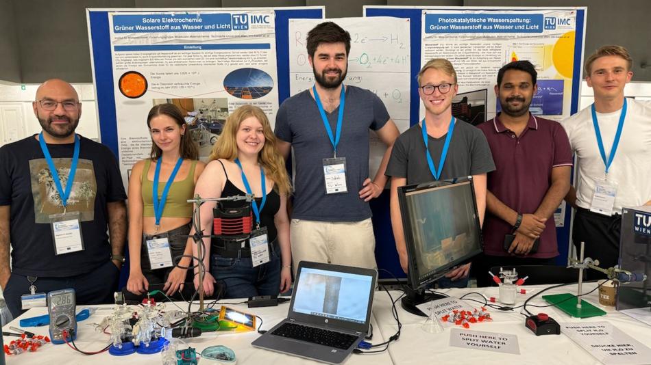 Gruppenfoto vom 7 Personen