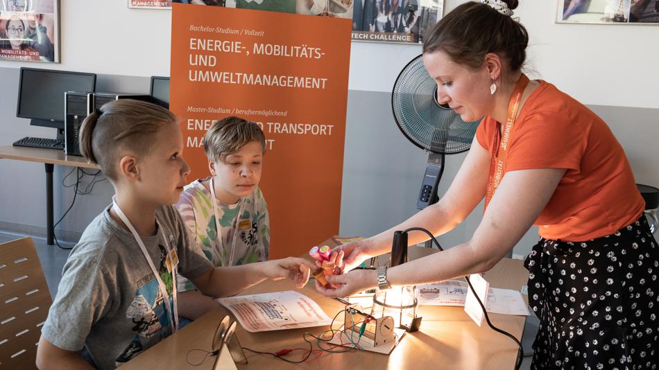 Baue dein eigenes Solarmodul zusammen