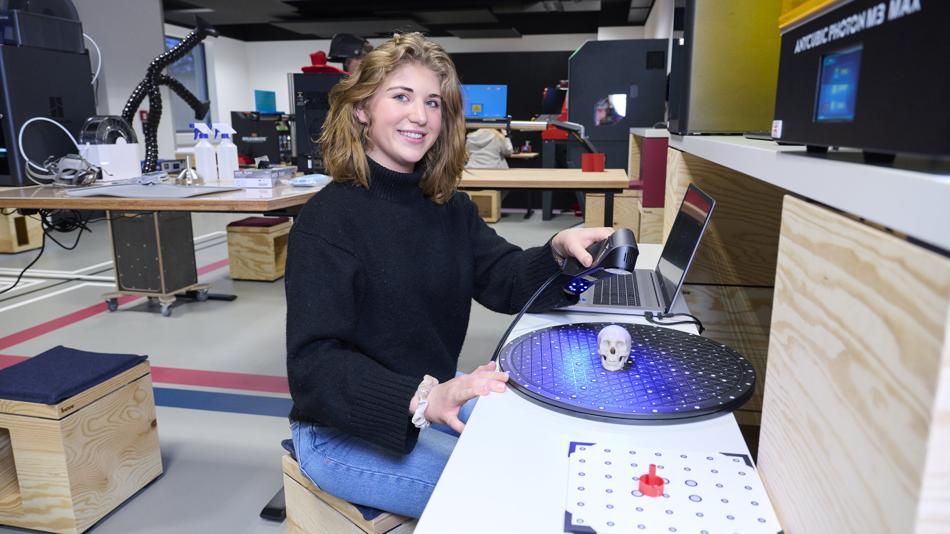 Station in der Next World Factory