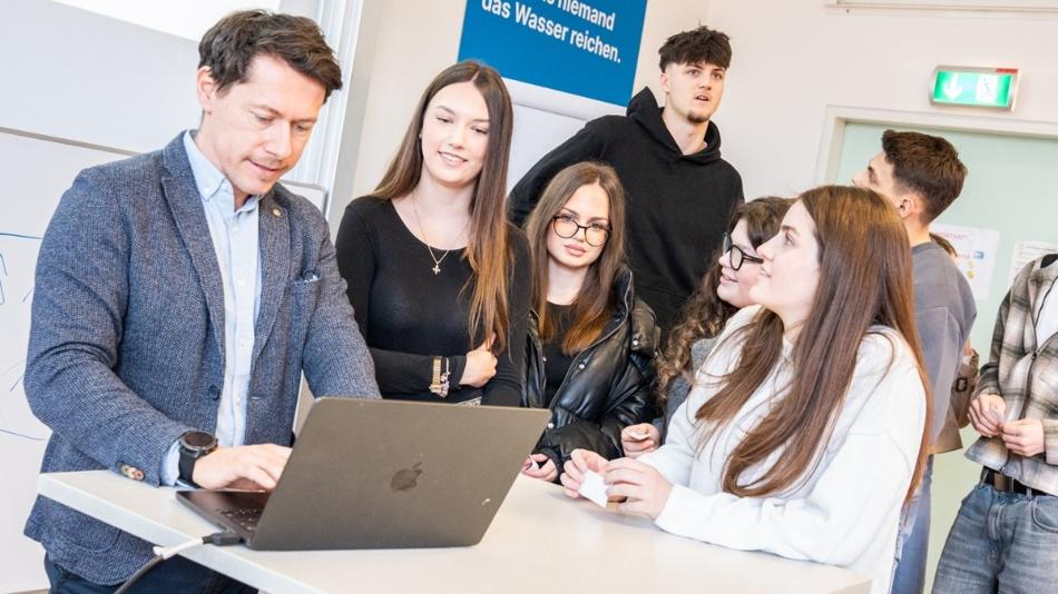 Lerne bei der Langen Nacht der Forschung mehr über den richtigen Umgang mit Finanzen