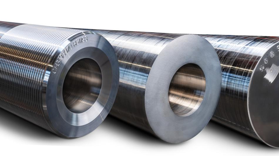 Rohr in verschiedenen Fertigungsstadien