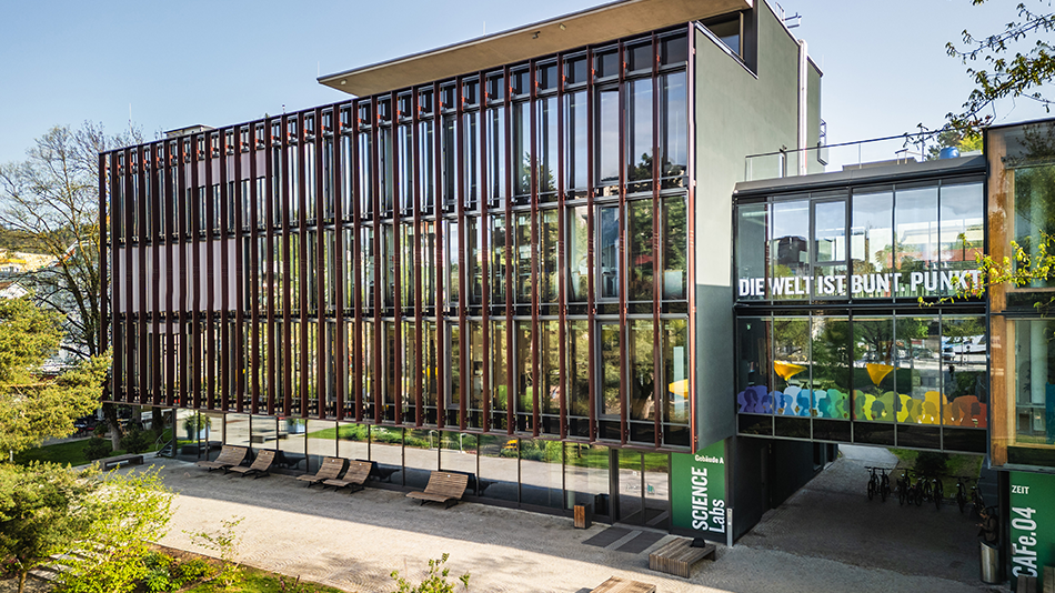 Außenansicht der FH Kufstein Tirol