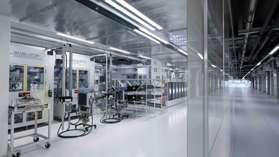 Sauberraum im BMW Group Werk Steyr