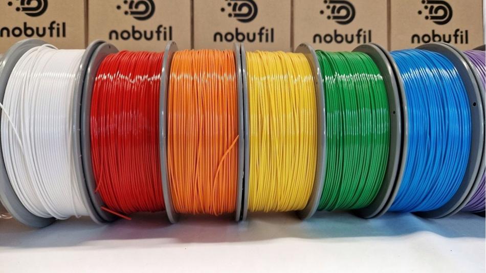 Nobufil bietet eine vielfältige Auswahl an hochwertigen 3D-Druck-Filamenten in unterschiedlichen Materialien und Farben und steht damit für ein breites, anwenderorientiertes Produktsortiment