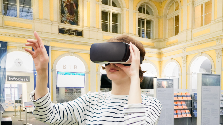 Deepfakes und echte Inhalte vergleichen