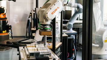 Können Roboter die Umgebung ertasten und wir dabei zuschauen?