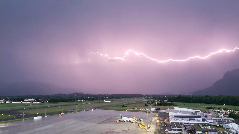 Gewitter, Flughafen