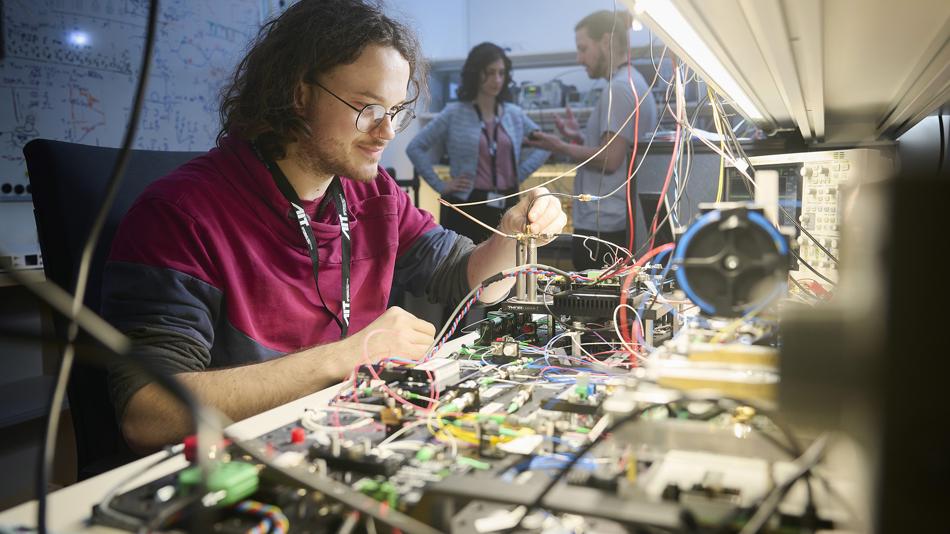 Nachwuchsforscher bei der Arbeit